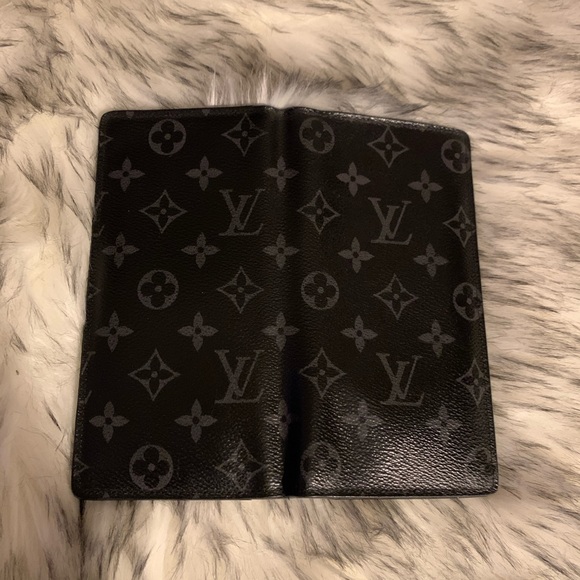 UNISEX Louis Vuitton Monogram Wallet - Picture 5 of 10
